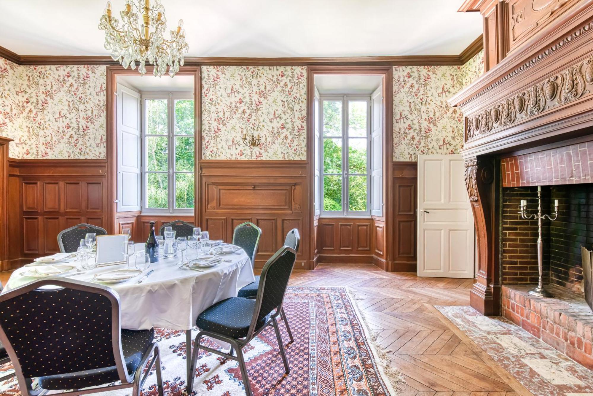 Chateau Le Fresne Bouchemaine Exterior foto